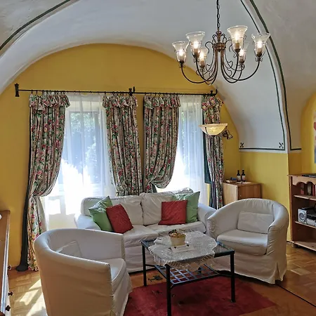 Hotel-residenz Schrannenhof فندق كلوسيترنيوبرغ